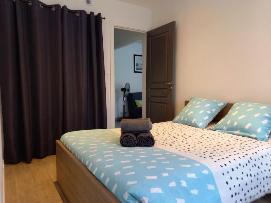 Cosy T2, Parking fermé, 2 Vélos, Wi-Fi Narbonne Kültér fotó